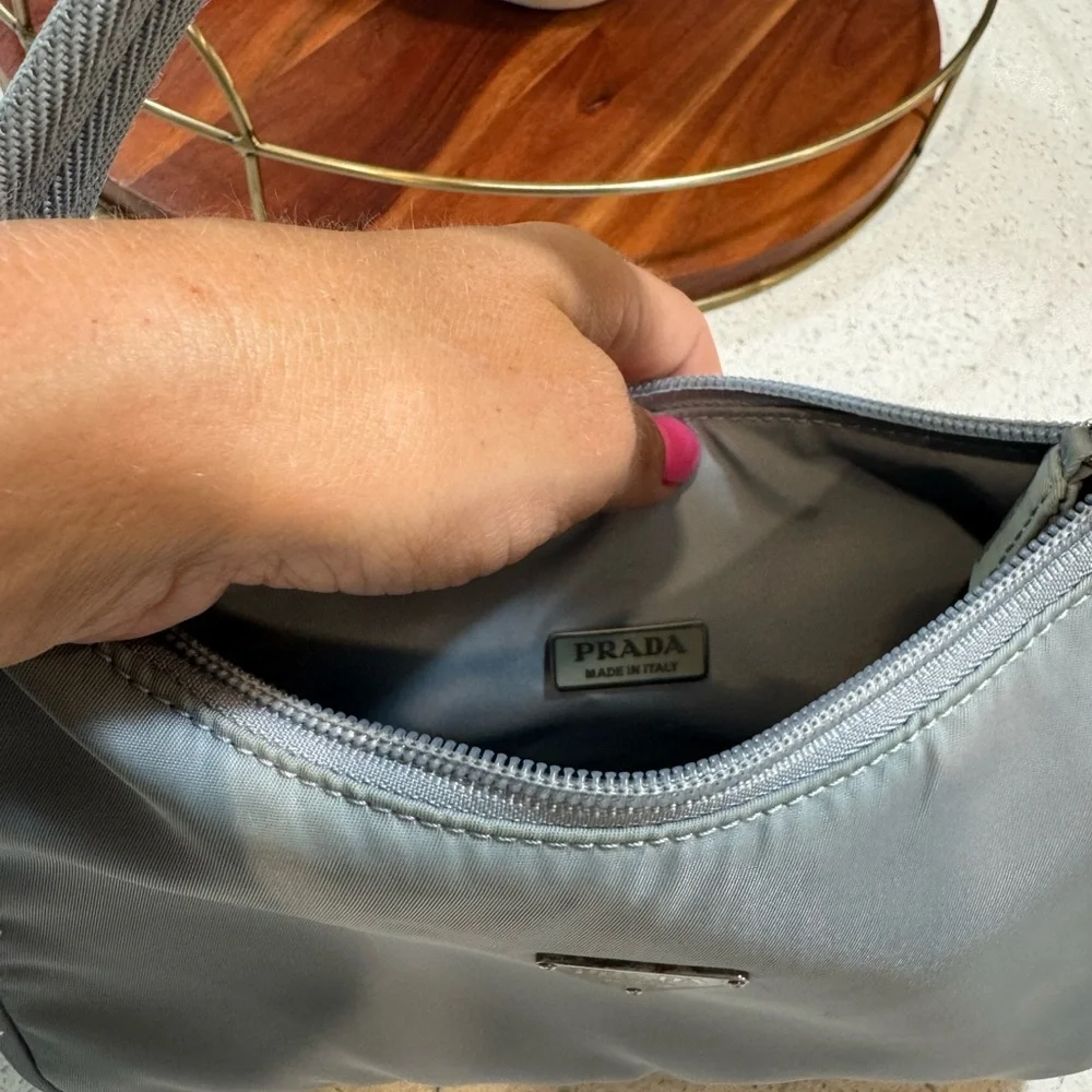 Prada Re-Edition 2000 Nylon Mini Bag with COA - Picture 15 of 16